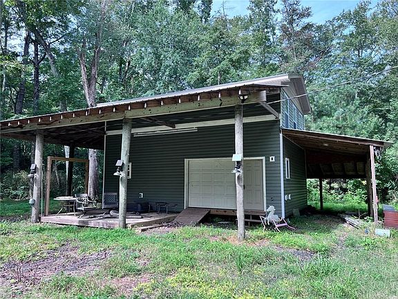 2nd image of 1832 Munden Point Rd