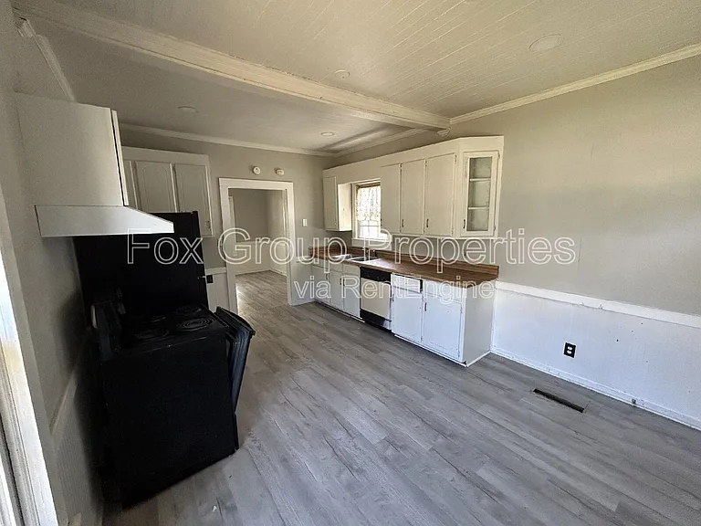 201 N Meriah St — Photo 13