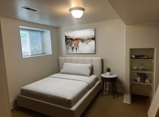 348 17th Ave #B, Seattle, WA 98122