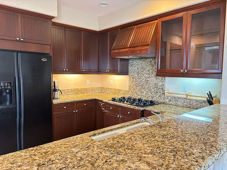 4755 Beachwood Ct — Photo 10