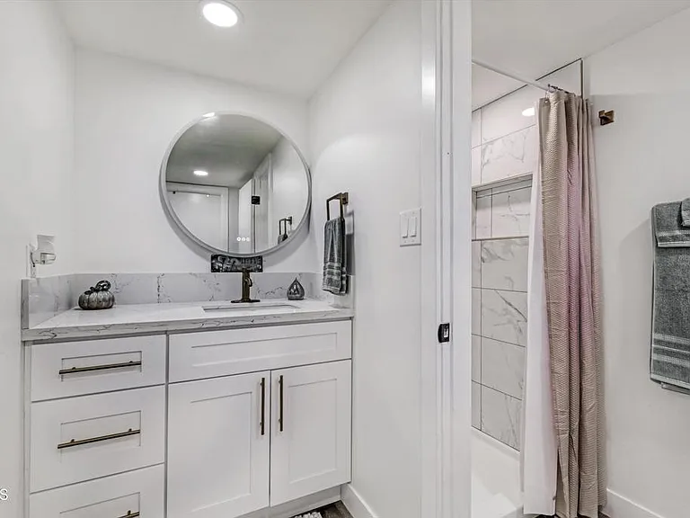 660 Sunfish Way — Photo 32