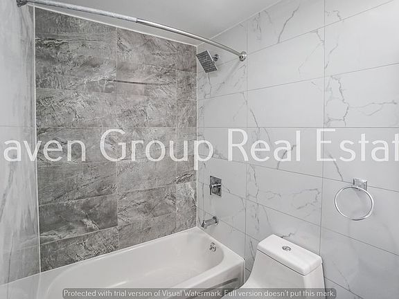 5th image of 728 Courtlandt Ave APT 3F