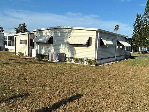 4th image of 3211 LANARK DRIVE