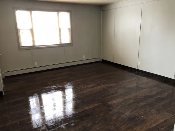 Conneaut, 290-330 N 3rd St #310-1, Conneaut Lake, PA 16316