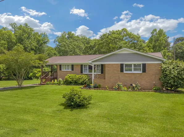 123 Pleasant Meadows Dr, Gaffney, SC 29341