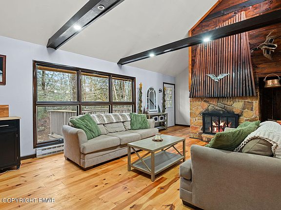 4th image of 81 Split Rock Rd