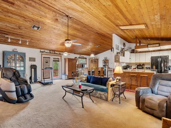 5675 Sunshine Avenue, Okeechobee, FL 34972