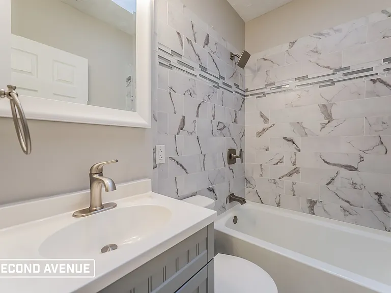 1418 Westfield St — Photo 12