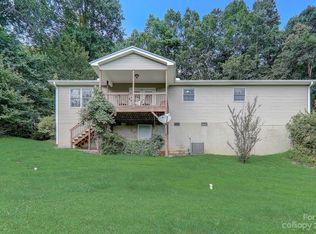 19 George Chastain Rd, Mills River, NC 28759