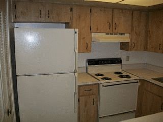 2nd image of 139 Windtree Ln