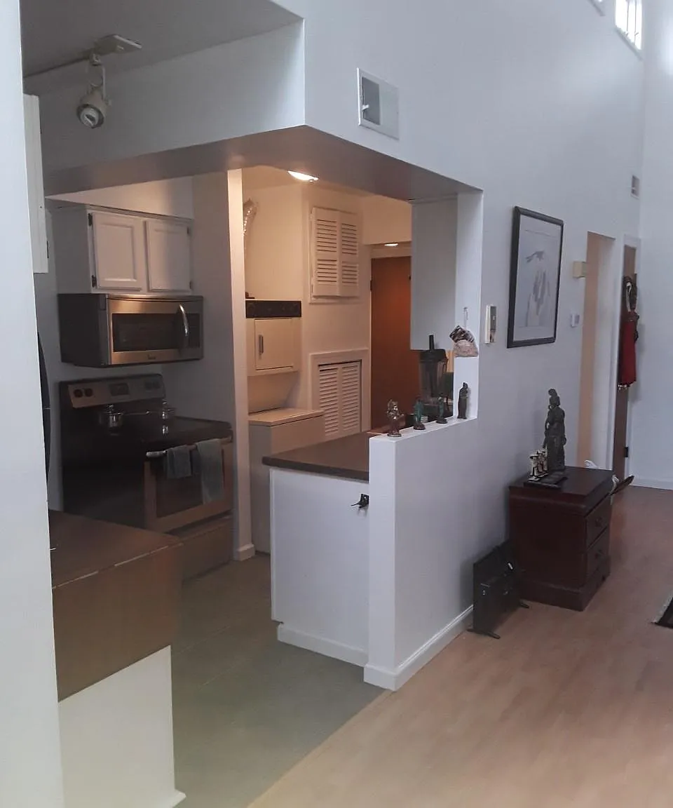 1 bed, 912 sqft, $1,745 — Photo 3