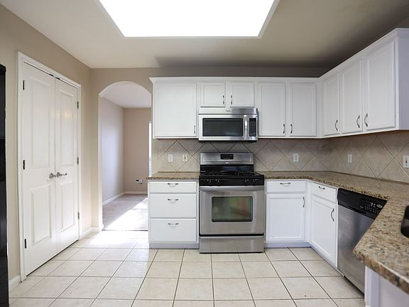 2nd image of 8608 Glen Canyon Dr