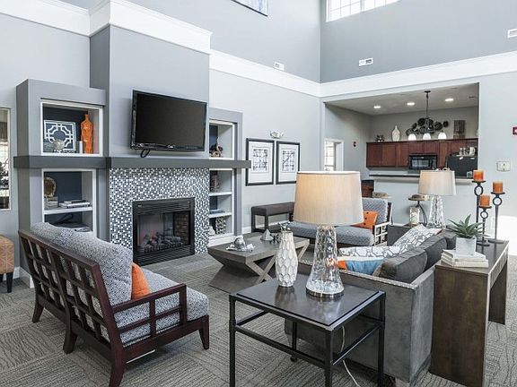 3rd image of 14901 Beauty Berry Ln #12B-33