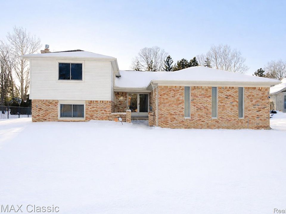 1st image of 48765 Ben Franklin Dr