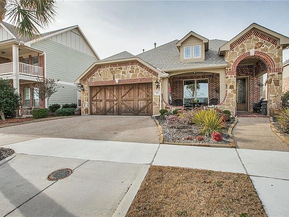 3rd image of 901 Dogwood Trl