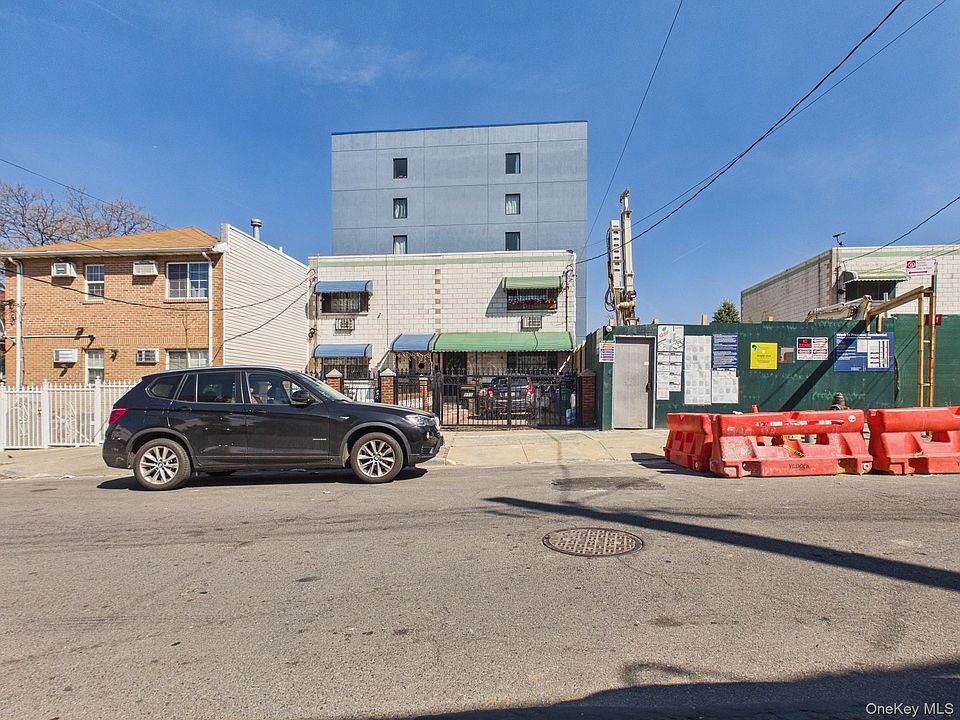 2nd image of 913 Home Street