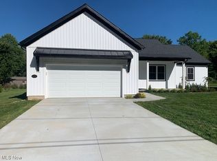 1775 Green Rd, Madison, OH 44057