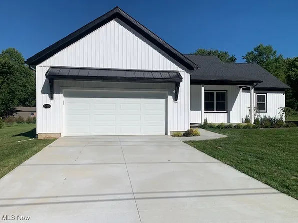 1775 Green Rd, Madison, OH 44057