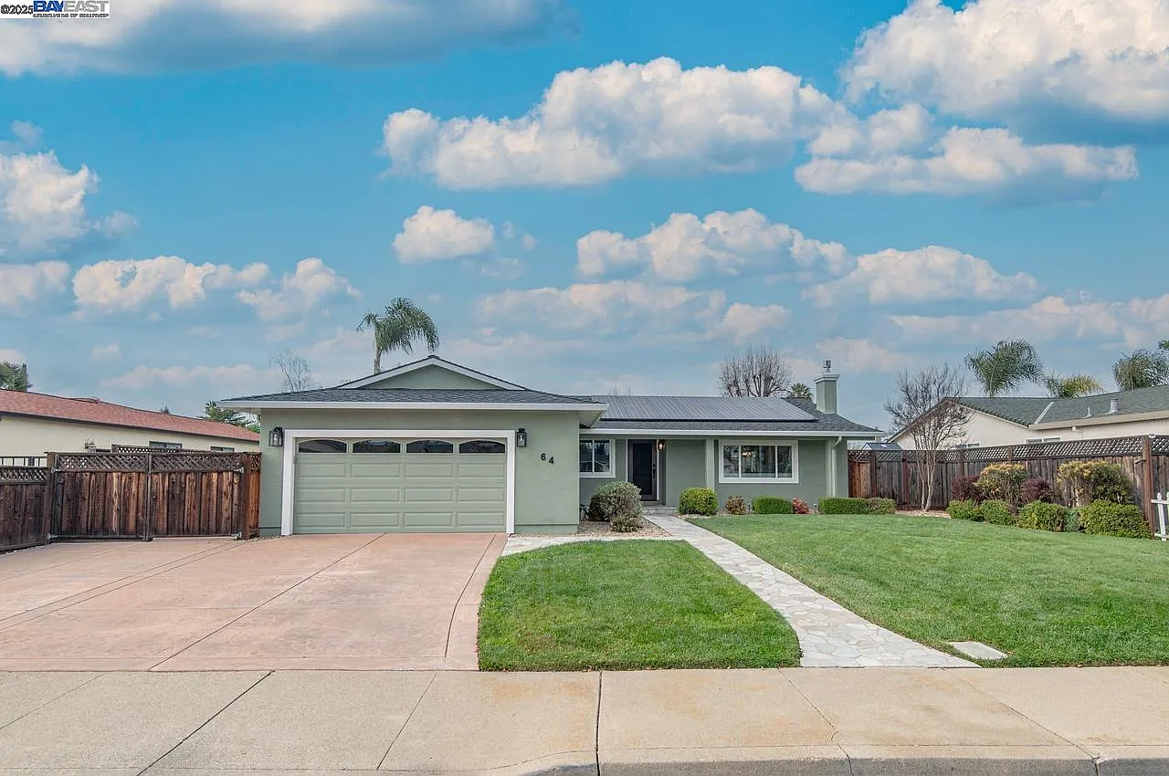 64 Cameo Dr photo 1