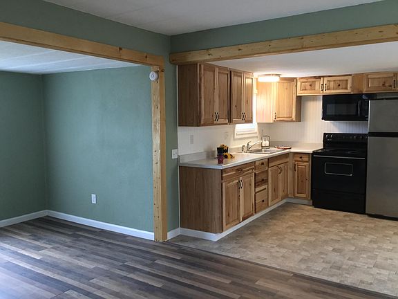 4th image of 712 SE Railroad Ave Space 7B