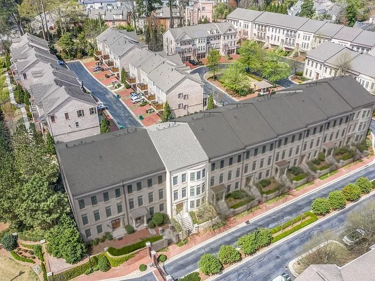 3611 E Paces Way NE — Photo 30