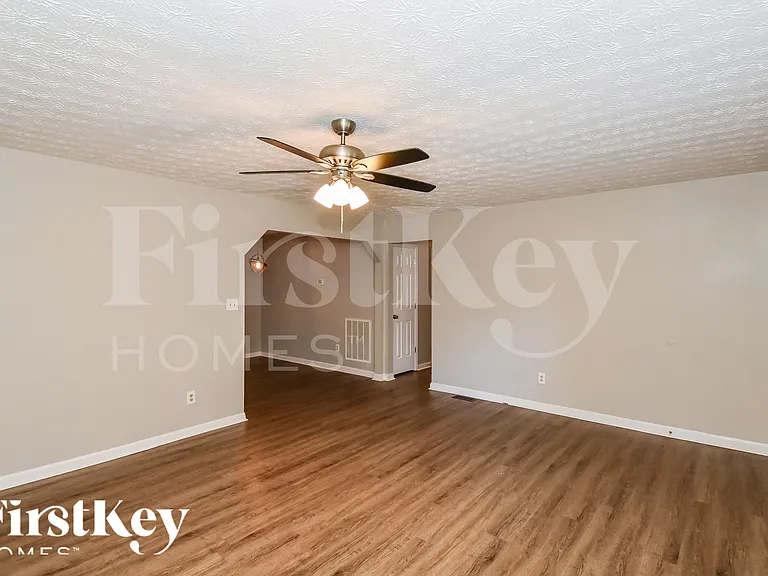 176 Shadow Wood Dr — Photo 5