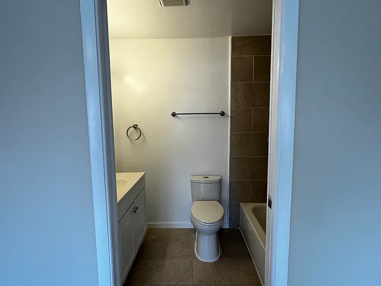 8027 Lake Dr — Photo 4