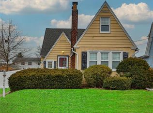 1527 Burkhardt St, Hellertown, PA 18055