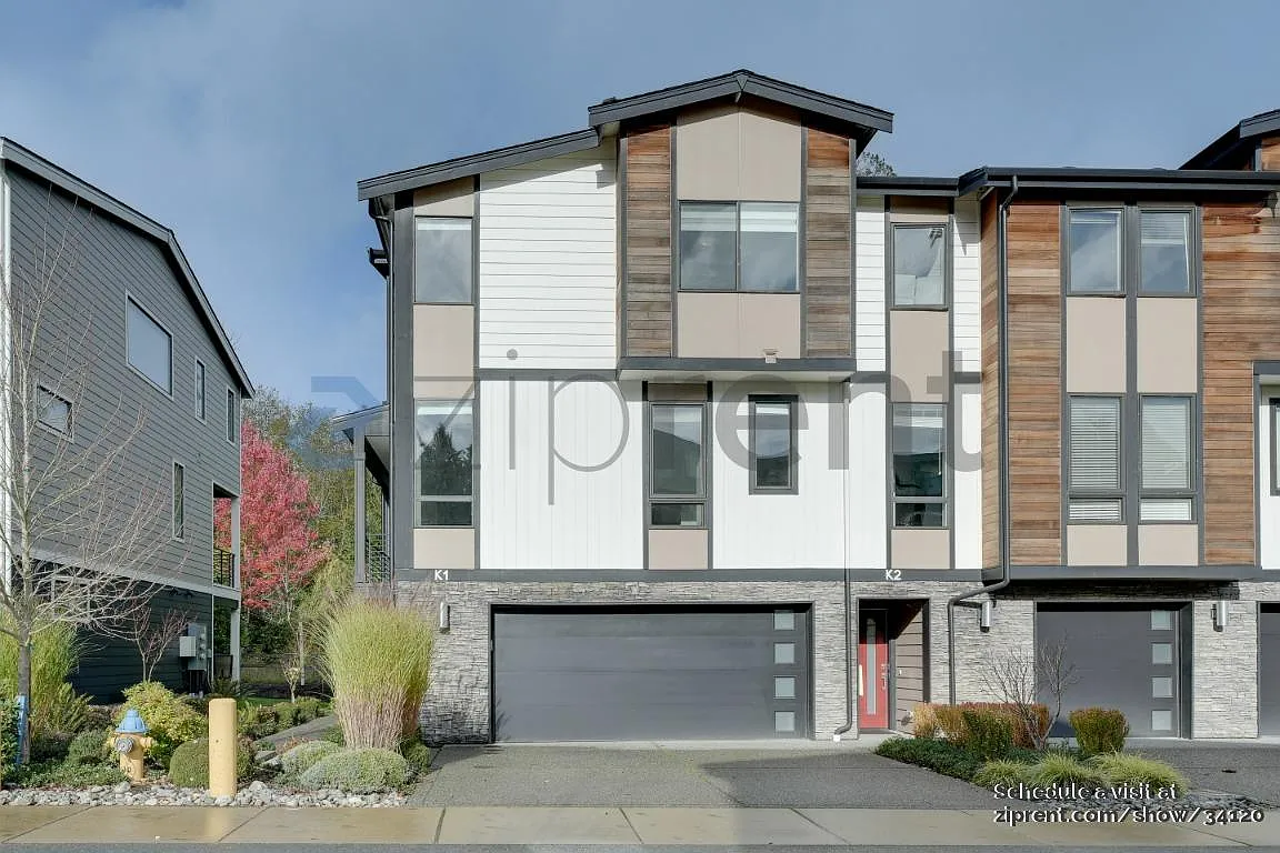 4 bed, 3.5 bath, 2263 sqft, $3,200 — Photo 1
