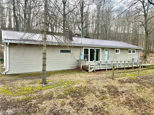 6198 Arrow Rd NW, Minerva, OH 44657