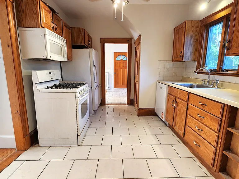 91 Piggott Rd — Photo 4