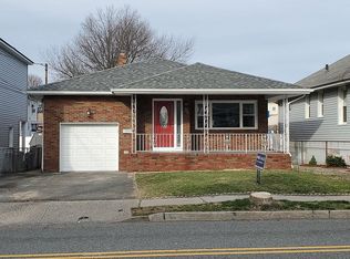 35 Garibaldi Ave, Lodi, NJ 07644