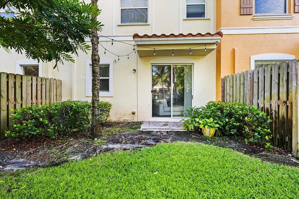 130 Emerald Creek Ter — Photo 4