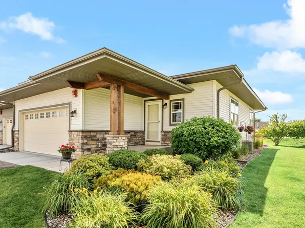 1241 Vernon Dr, Carver, MN 55315