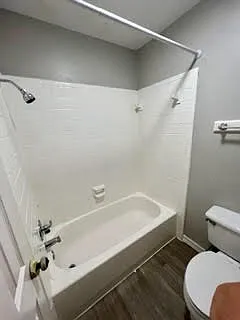 1610 W Kuhn St #3 — Photo 7