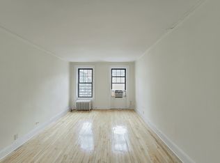 815 9th Ave, New York, NY 10019