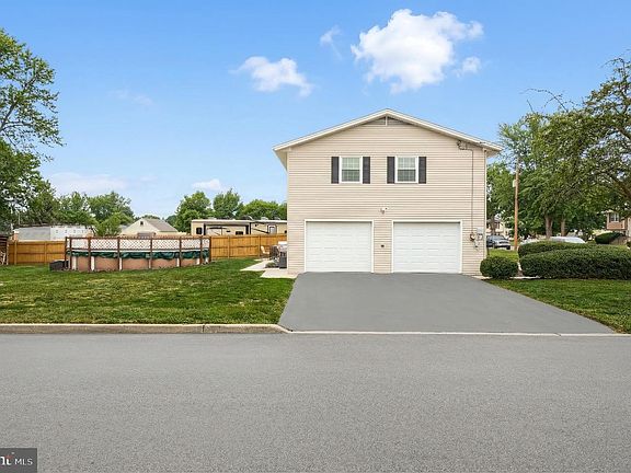 5th image of 49 Scott St