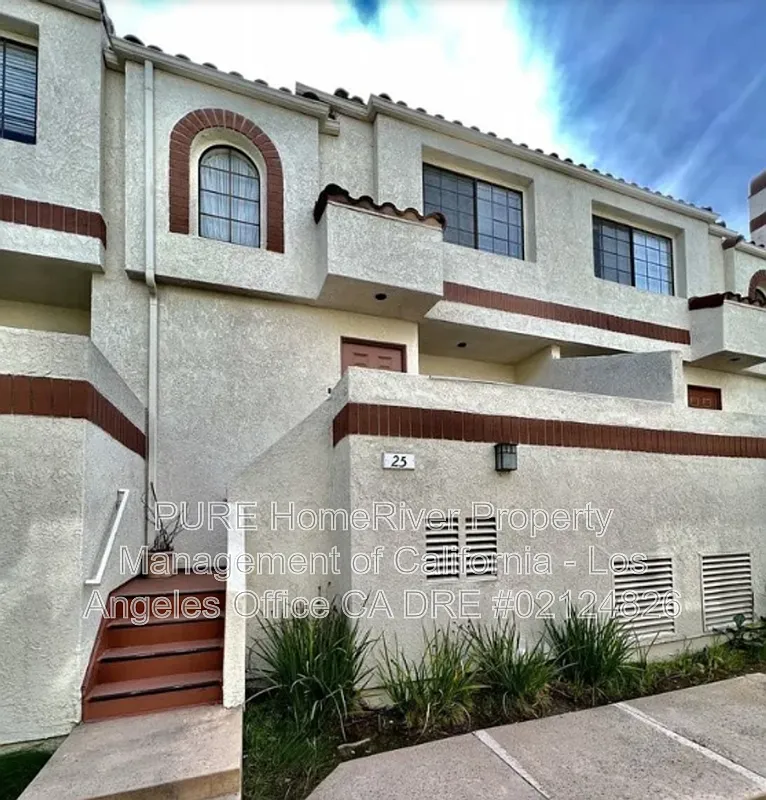 2 bed, 2.5 bath, 1184 sqft, $3,495 — Photo 1