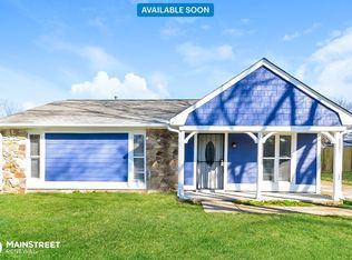 3982 Twin Lakes Dr, Memphis, TN 38128