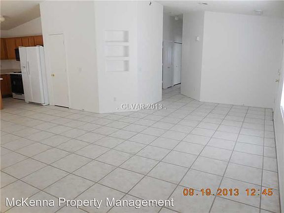 4th image of 9435 Coral Berry St