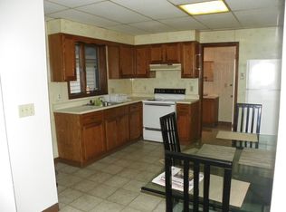 700 Main St APT 2A, Moosic, PA 18507