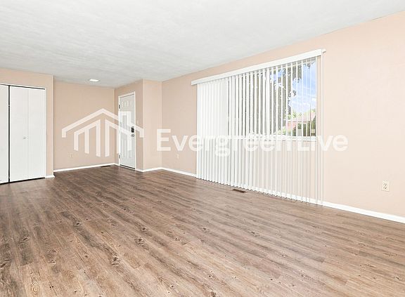4th image of 612 Ellsworth Dr
