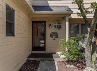 3408 Bent Trail Dr, Ann Arbor, MI 48108