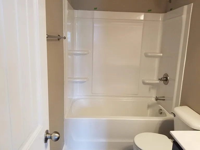 242 Alexander Blvd — Photo 23
