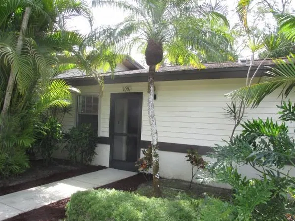 1001 Pine Isle Ln, Naples, FL 34112