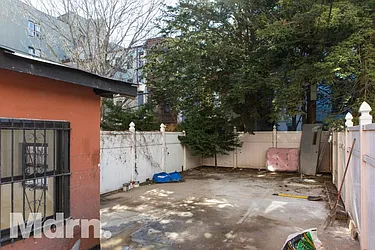 Rented by Mdrn Residential