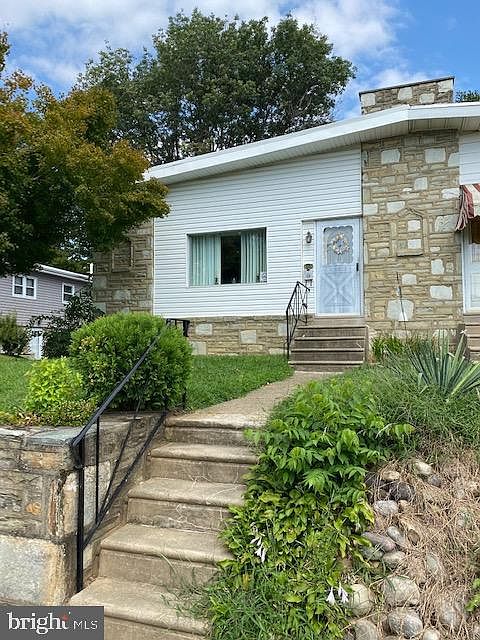 1st image of 3909 Patrician Dr