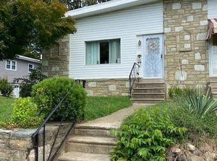 3909 Patrician Dr, Philadelphia, PA 19154
