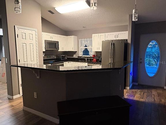 4th image of 2212 GAMEWELL COURT