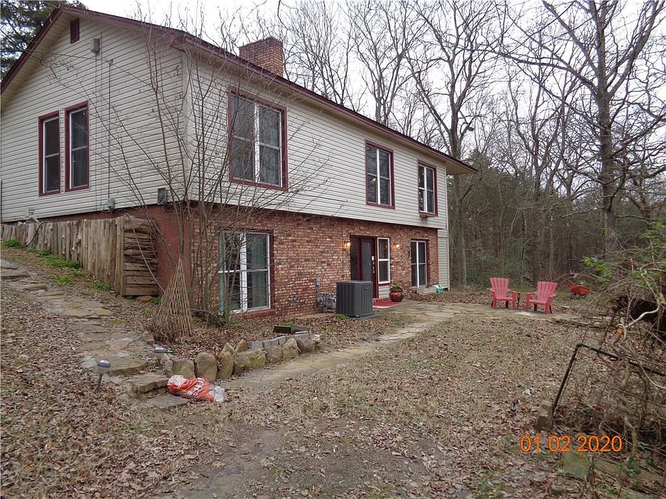 1st image of 310 N Story Dr